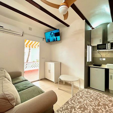 Nuevos Apartamentos Frente Al Mar Y A La Playa Castelldefels Ngoại thất bức ảnh