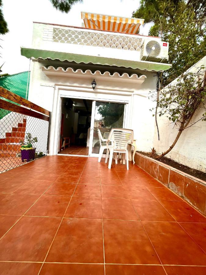 Nuevos Apartamentos Frente Al Mar Y A La Playa Castelldefels Ngoại thất bức ảnh