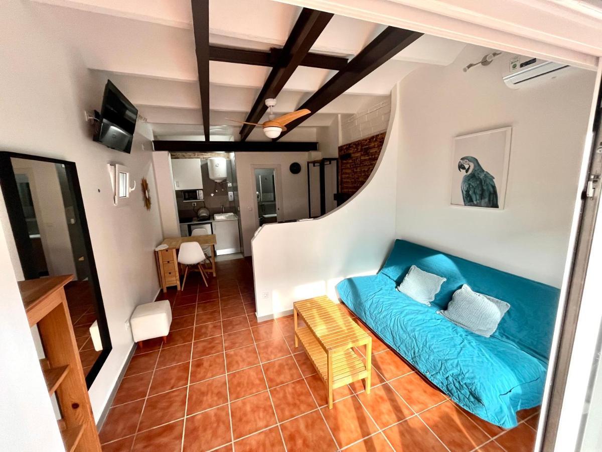 Nuevos Apartamentos Frente Al Mar Y A La Playa Castelldefels Ngoại thất bức ảnh