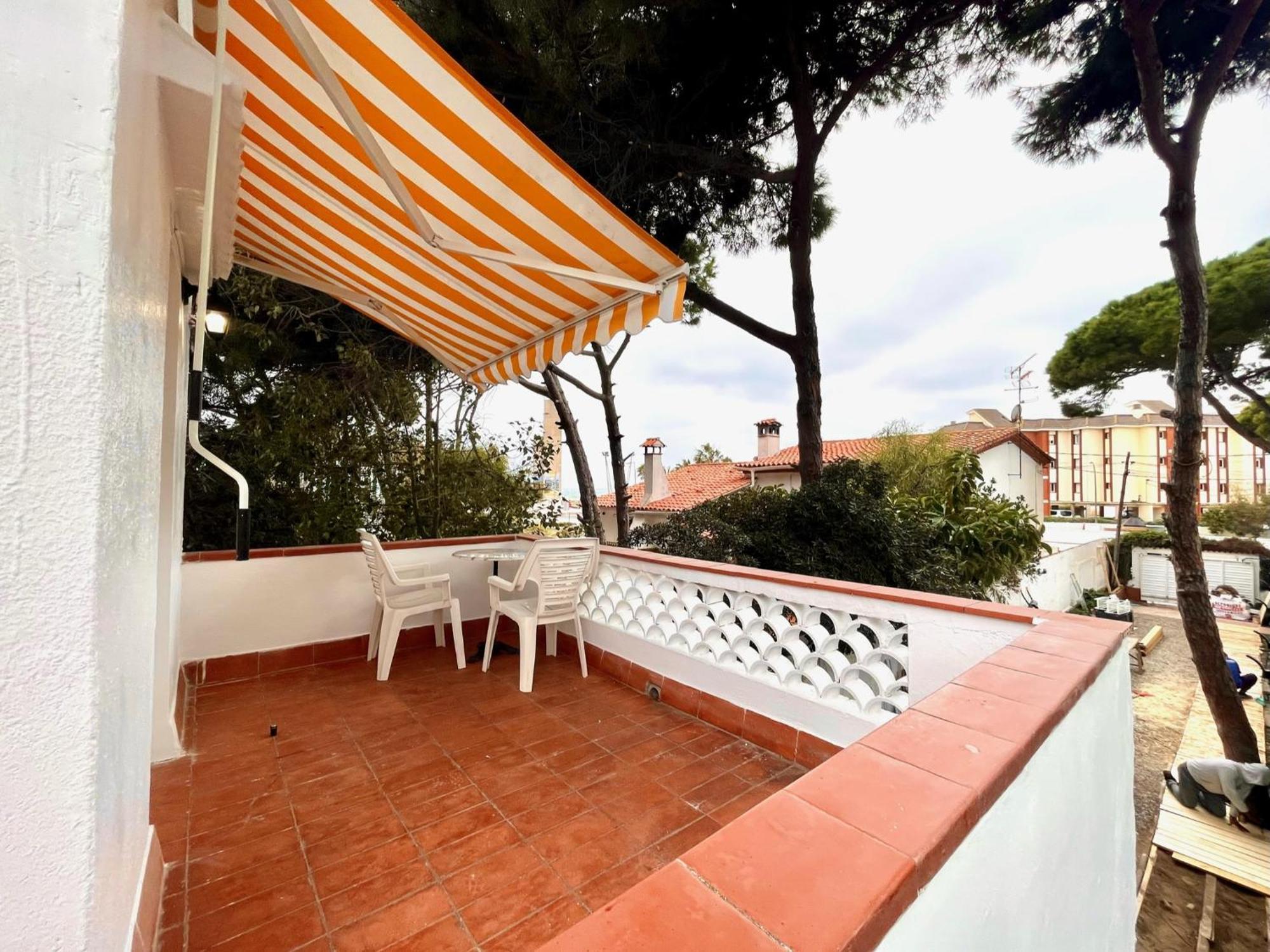 Nuevos Apartamentos Frente Al Mar Y A La Playa Castelldefels Ngoại thất bức ảnh