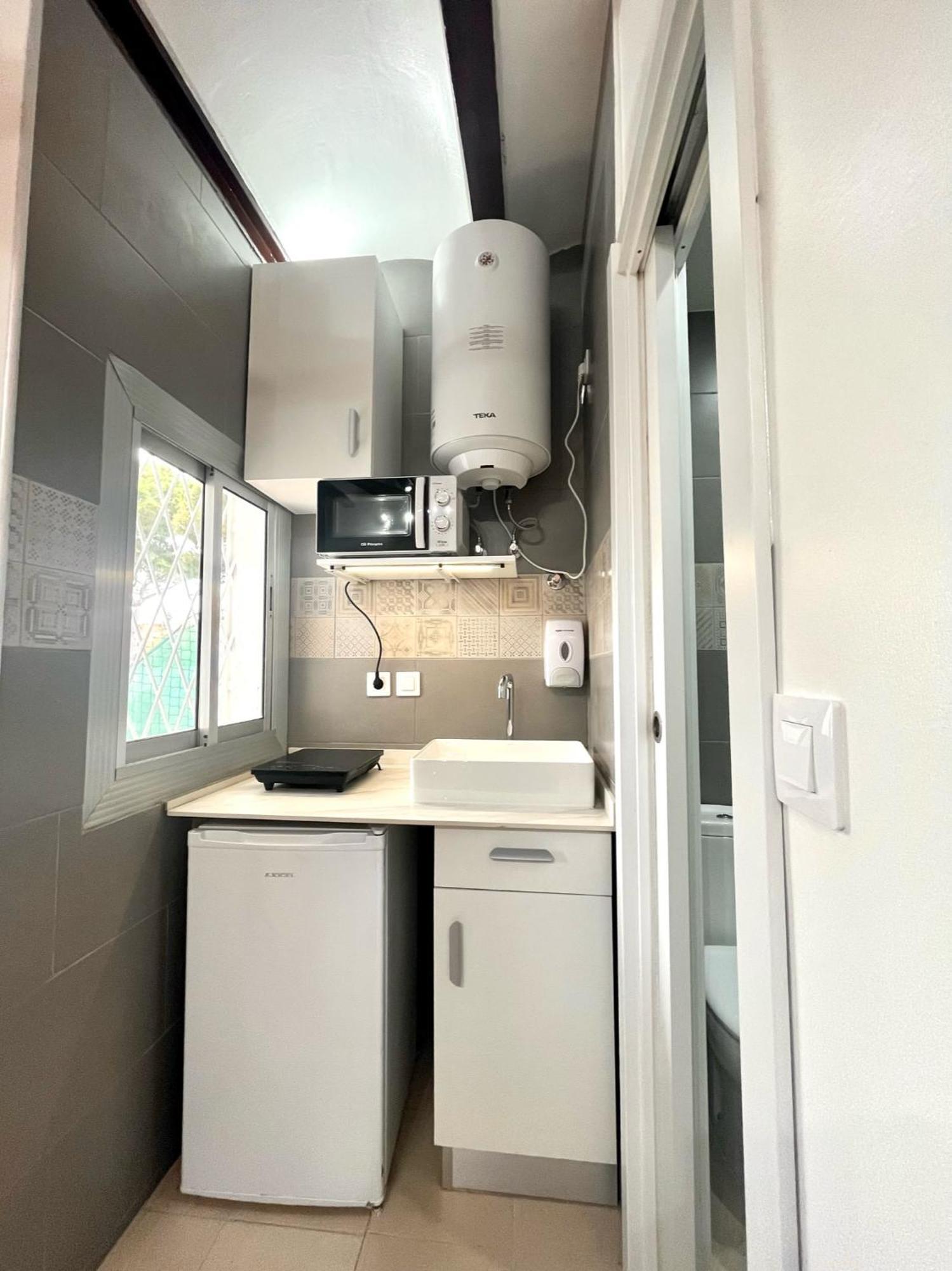 Nuevos Apartamentos Frente Al Mar Y A La Playa Castelldefels Ngoại thất bức ảnh